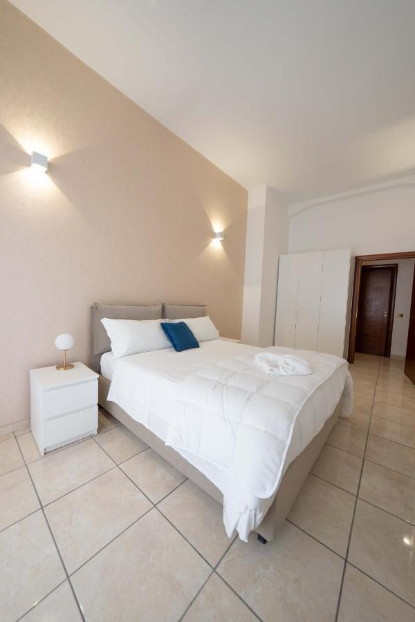 Chiaia Apartment San Pasquale By Dimorra Napels Buitenkant foto