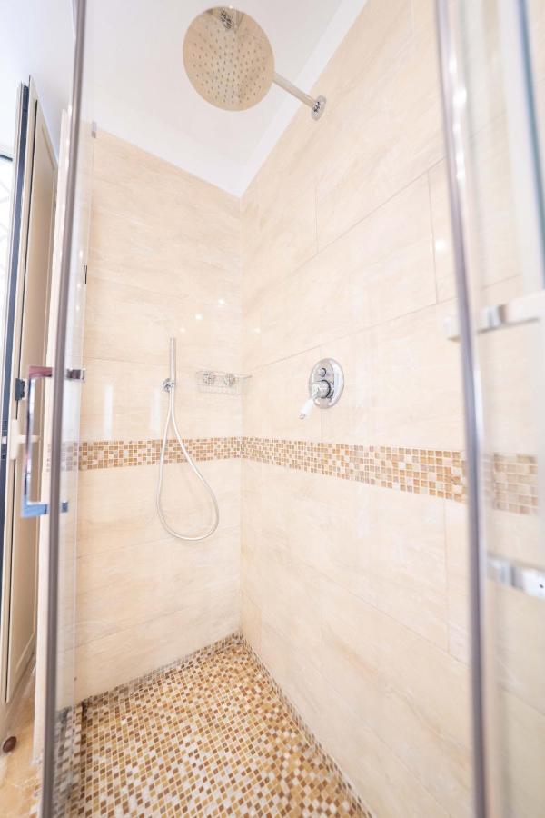 Chiaia Apartment San Pasquale By Dimorra Napels Buitenkant foto