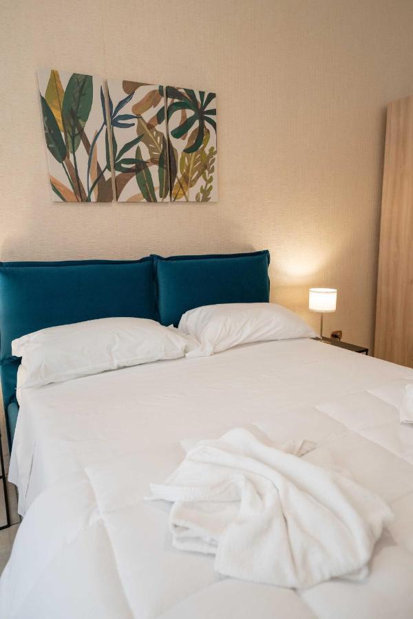 Chiaia Apartment San Pasquale By Dimorra Napels Buitenkant foto